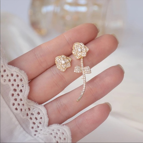 Rose Flower Stem Women Earrings  14K Gold Plated - Picture 1 of 6